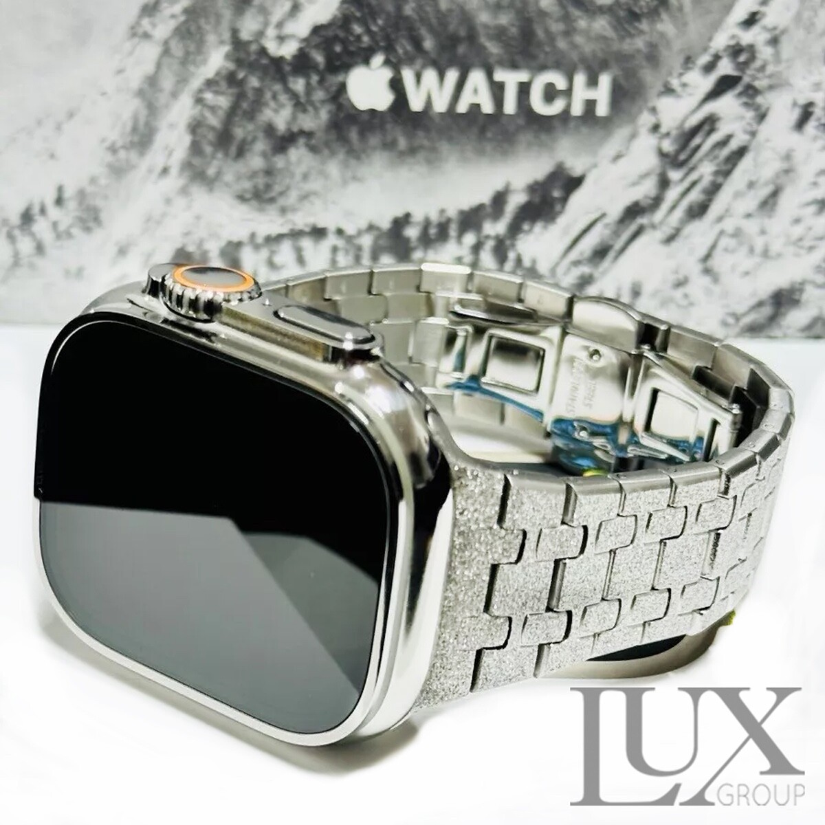Hermes Apple Watch Ultra 2 Titanium 49mm Polished Diamond Frost Band