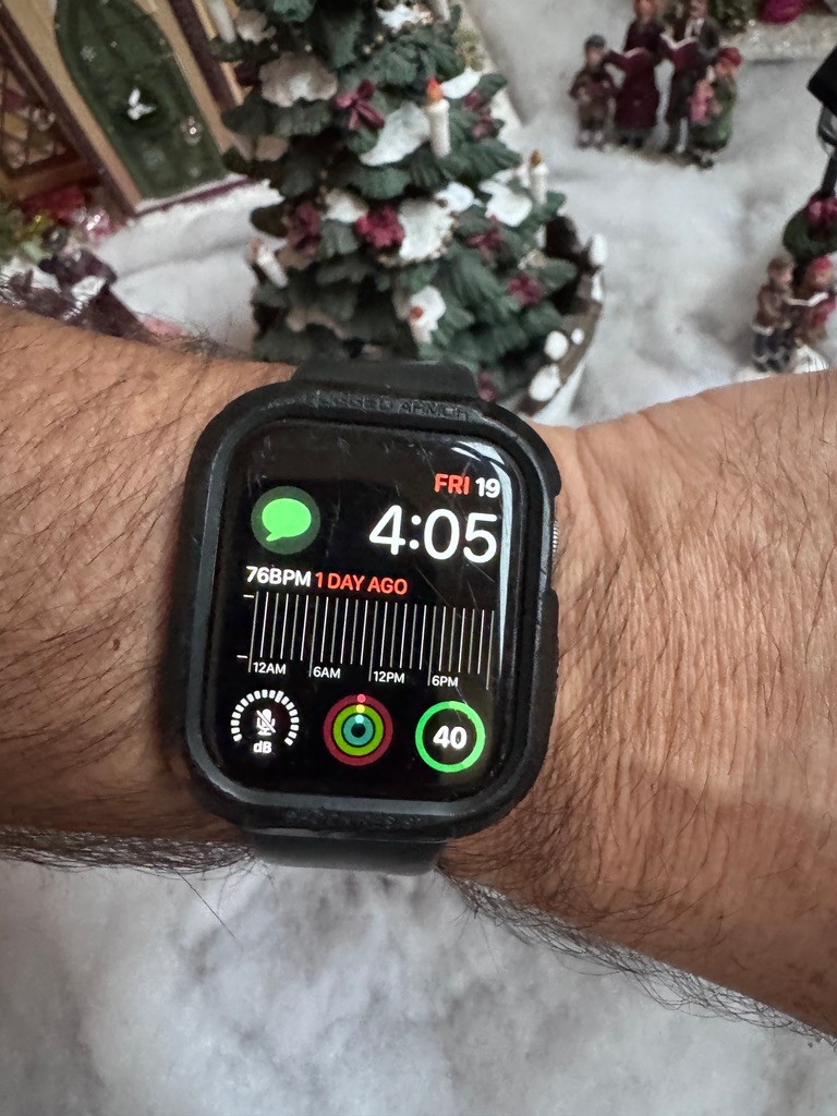 Apple Watch Series 4 44mm GPS A1978 Bundle