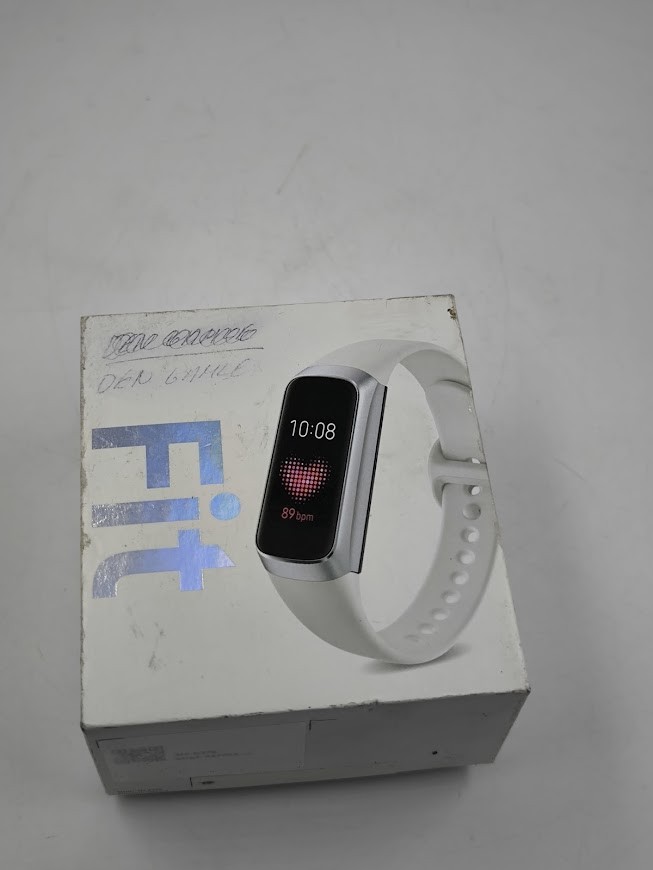 Samsung Galaxy Fit – Original Box, Not Tested, Signs of Wear