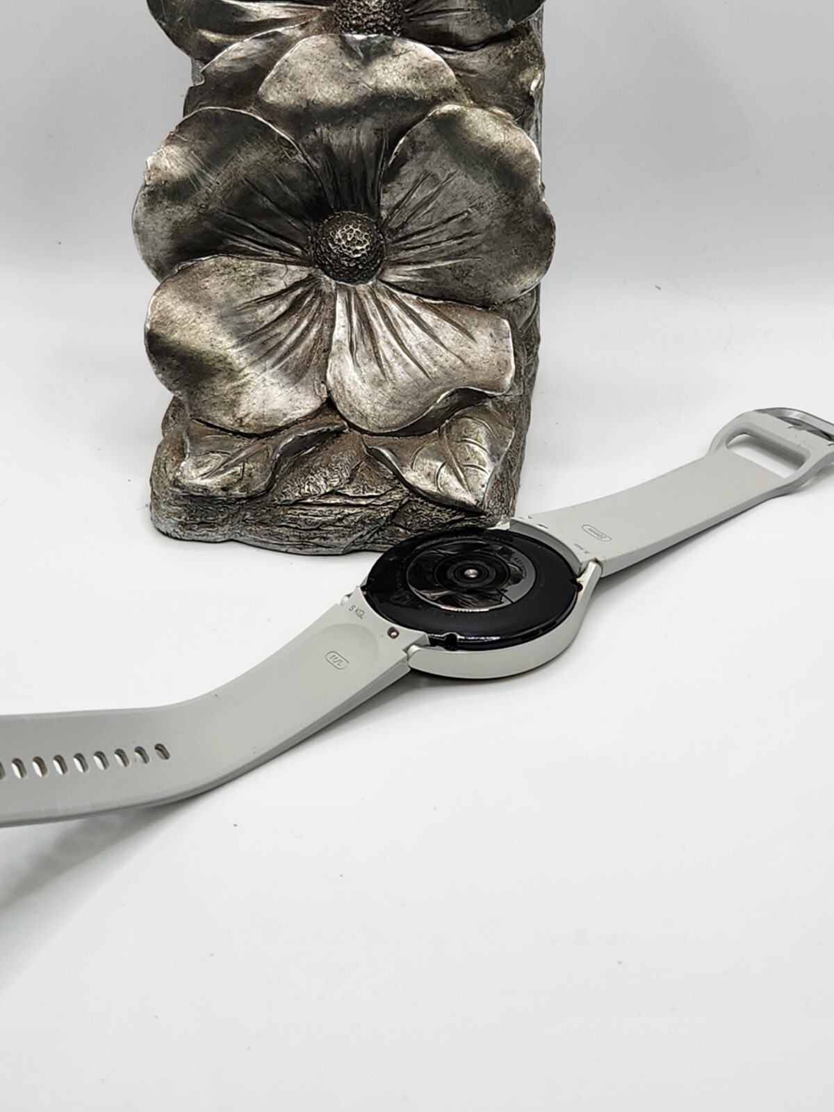 Samsung Galaxy Watch 4,44mm Smartwatch SM-R870 Silver Bands,used ,good shape#155