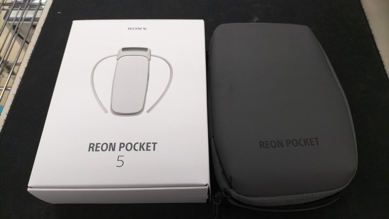 Sony Reon Pocket 5 Wearable Thermo Device with Case & Accessories