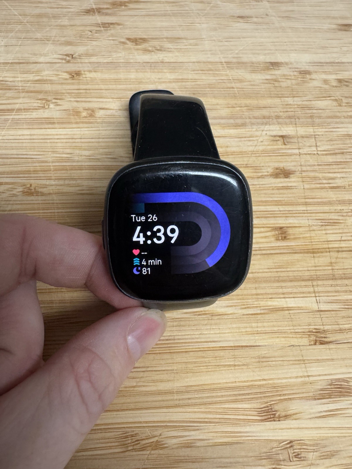 Fitbit Versa 4 40mm GPS Heart Rate Sleep Tracking Black Aluminum Silicone