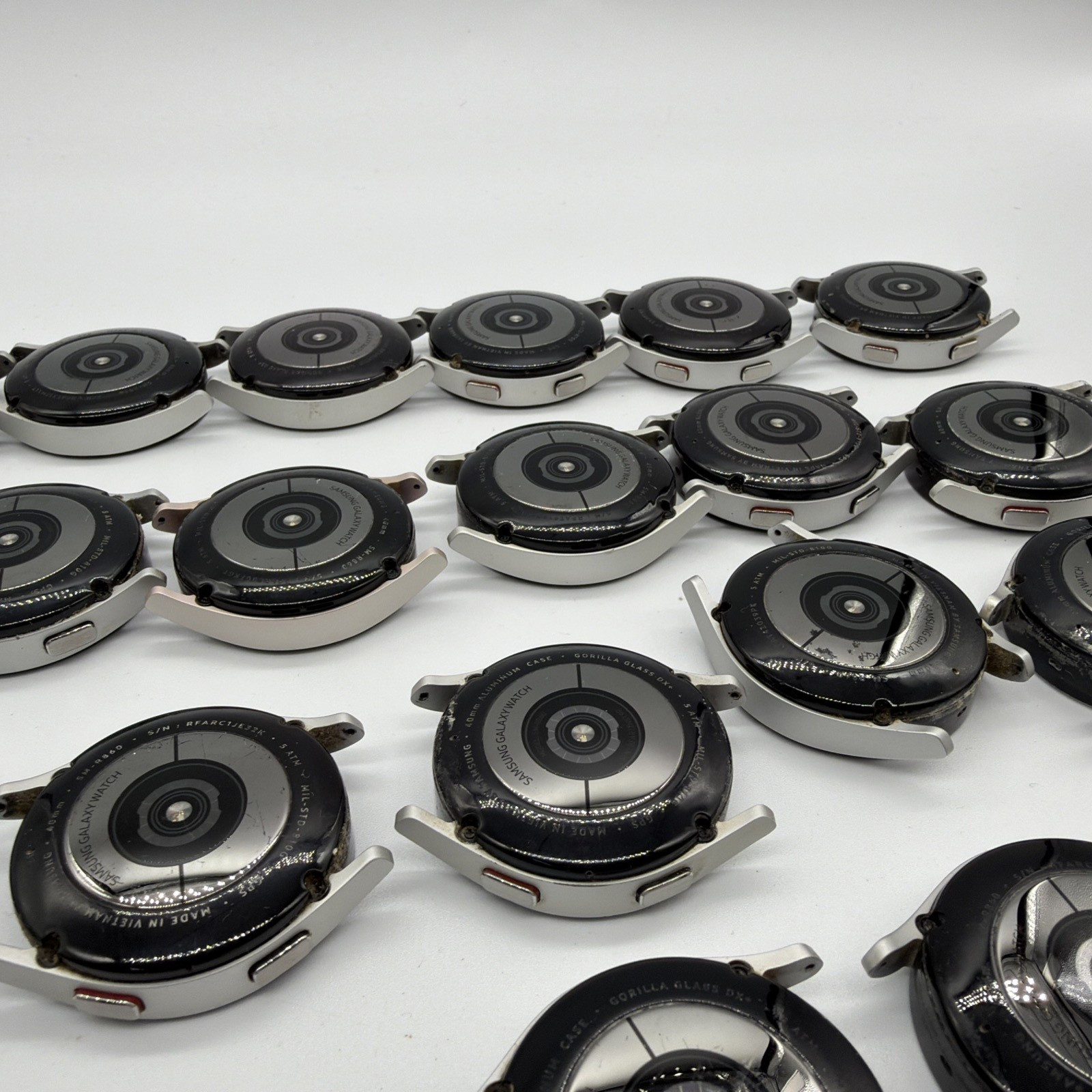 Samsung Galaxy Watch4 – 40mm – Silver – Wi-Fi – Grade C – Lot of 50
