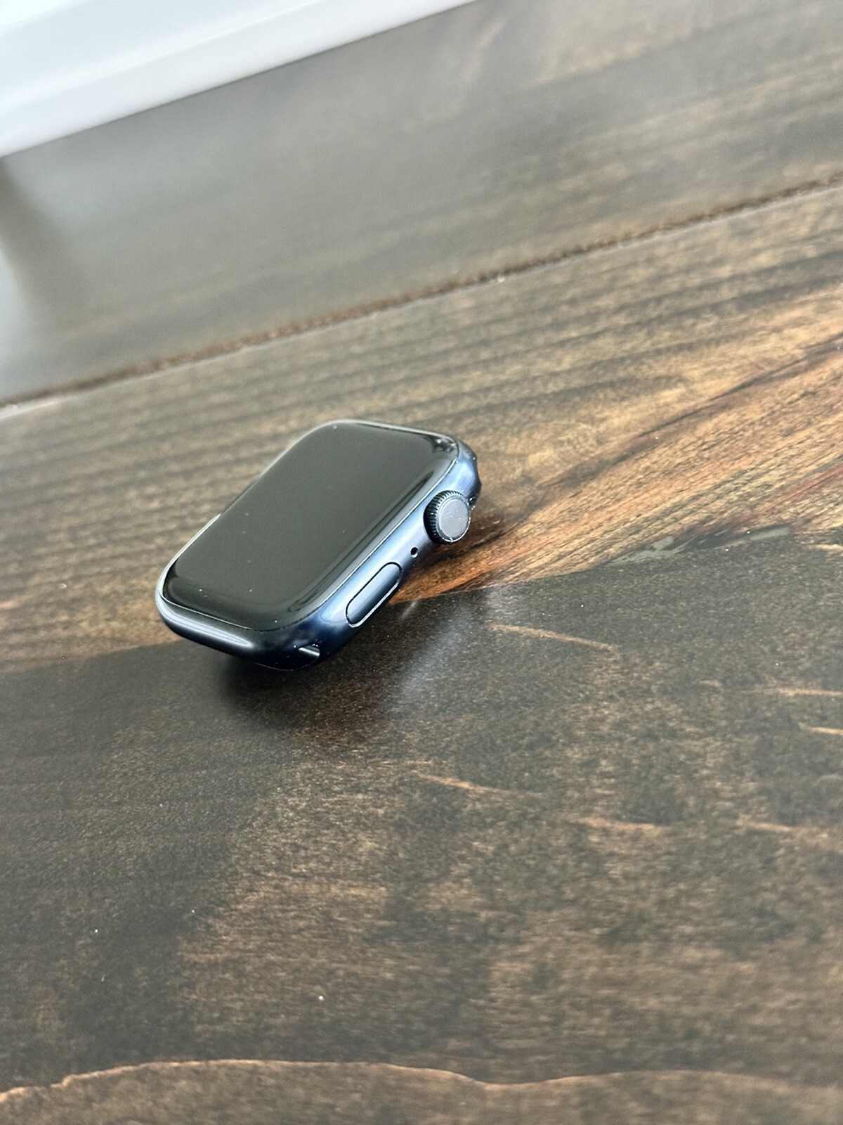 Apple Watch Series 7 45mm Aluminum Case with Sport Band – Midnight – Extra Band