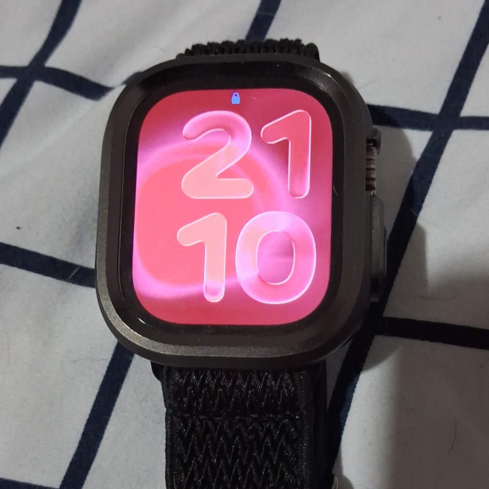Apple Watch Ultra 49mm Wi-Fi +Cellular 32GB Unlocked