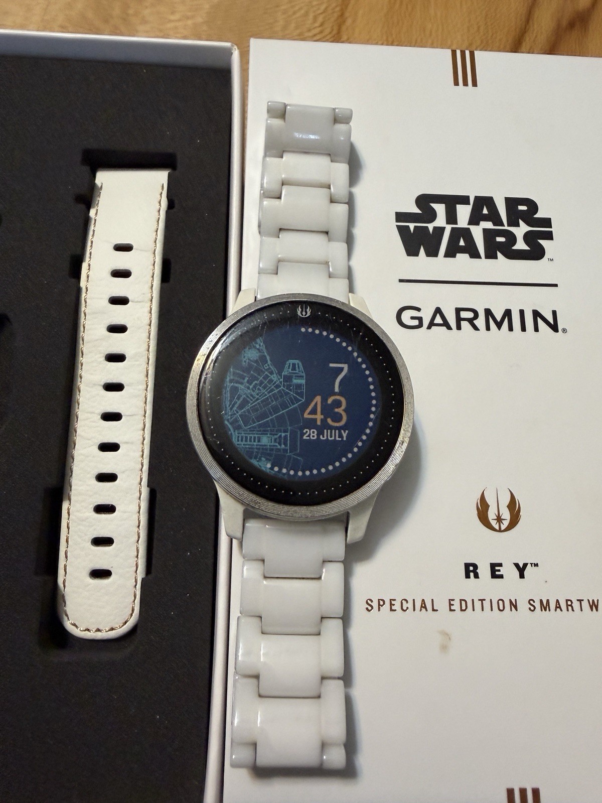 Garmin Legacy Saga Series Star Wars Rey Special Edition GPS Smartwatch 40mm