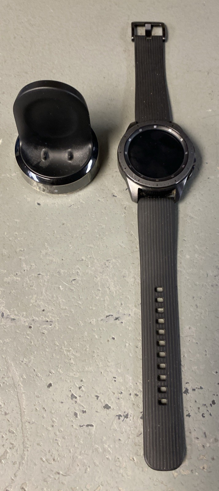 SAMSUNG GALAXY Smart WATCH SM-R815U Black *Parts or Repair*