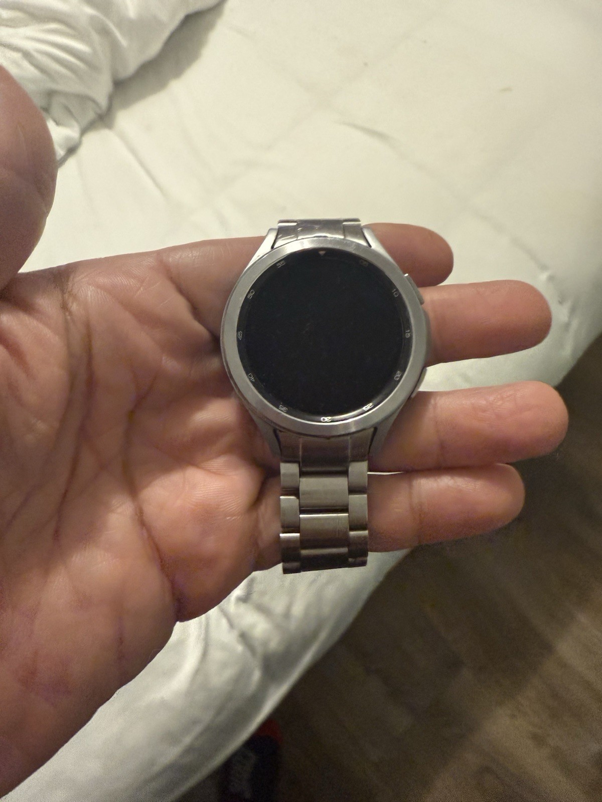 Samsung Galaxy Watch 4 Classic 46mm Aluminum Case with Sport Band – Black (LTE)