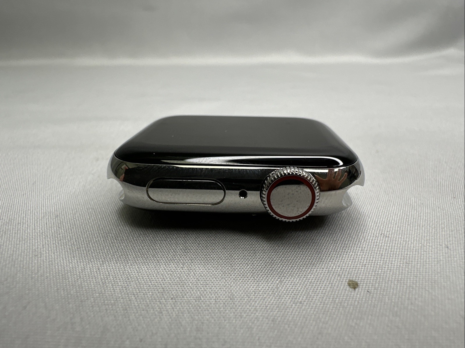 Apple Series 6 40MM GPS + CELLULAR Watch w/ Milanese Loop