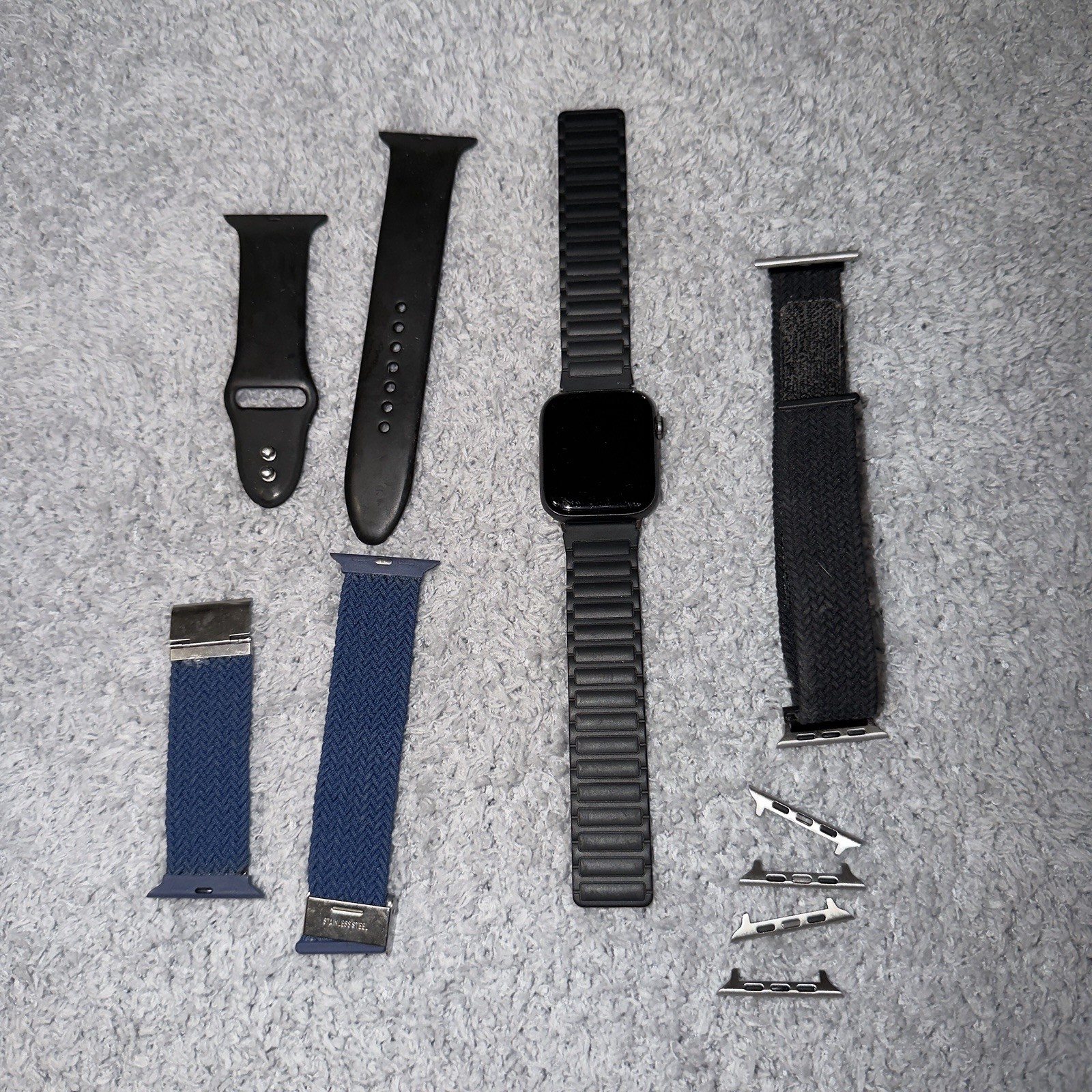 Apple Watch SE 44mm Aluminum Space Gray with GPS and Cellular Connectivity