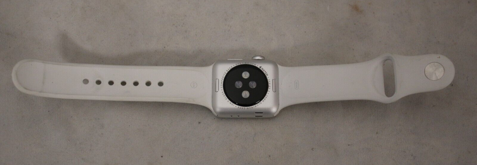 Apple Watch Series 3 38 mm Silver Aluminum Case White Sport Band