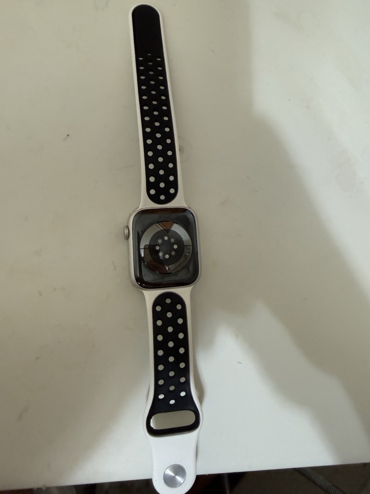 Apple45mm Silver Smart Watch White/Black Silicone Band Touchscreen/gps &cellular