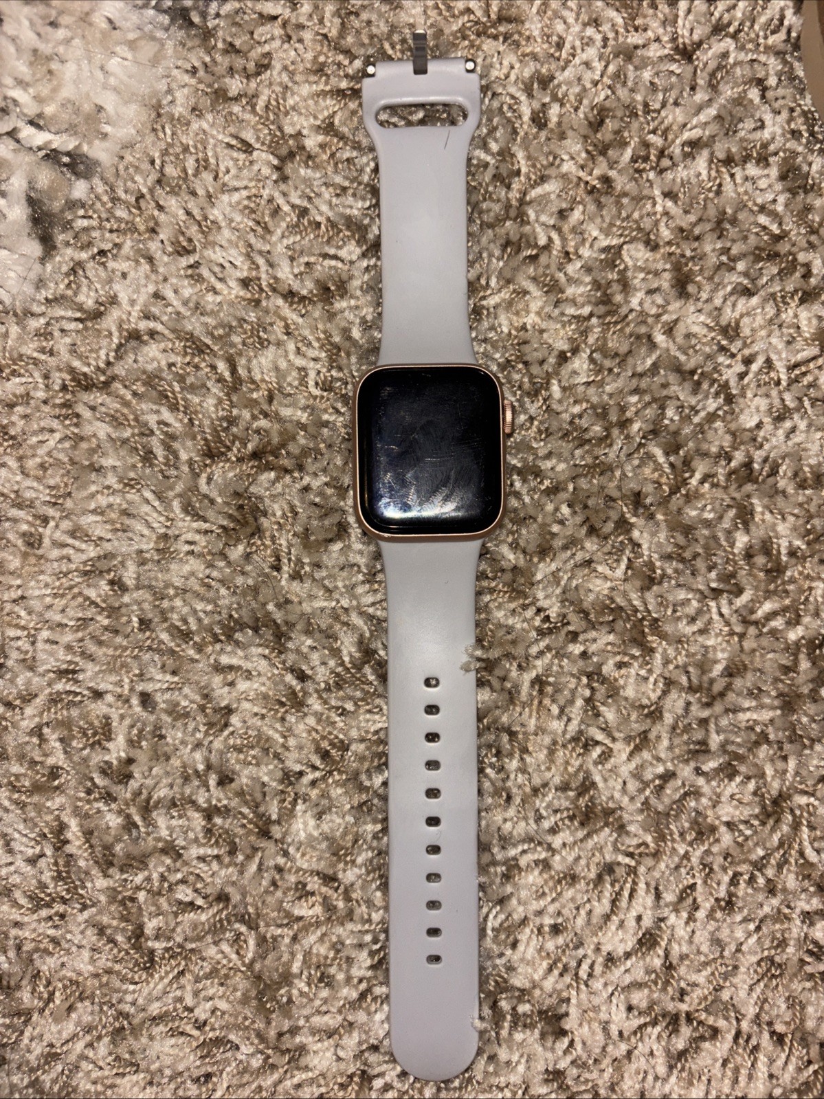 Apple Watch SE 1st Gen GPS 40mm Rose Gold Aluminum Case Starlight Band MKQ03LL/A