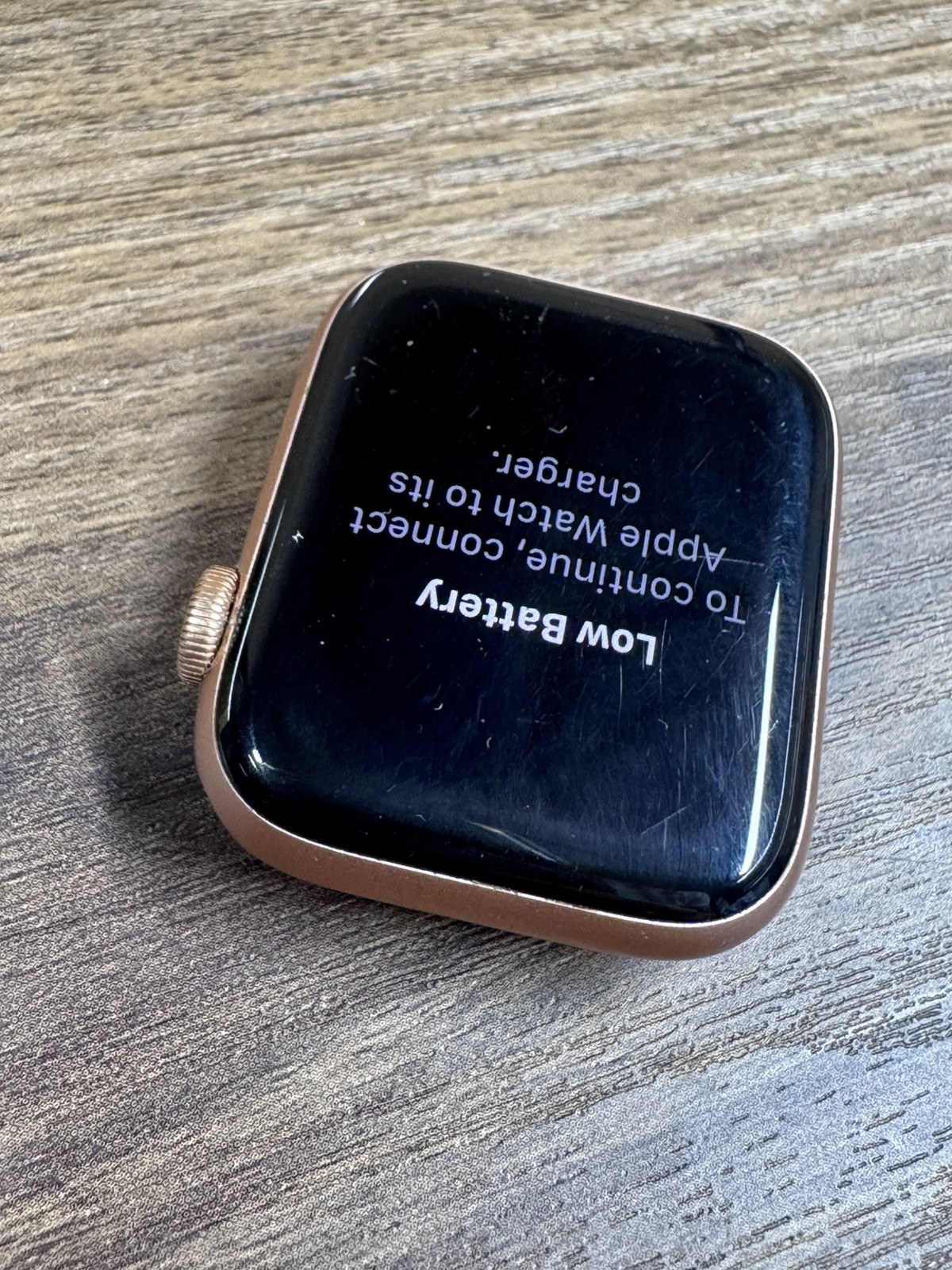 Apple Watch SE 44mm Gold Aluminum Case (No band) (GPS)
