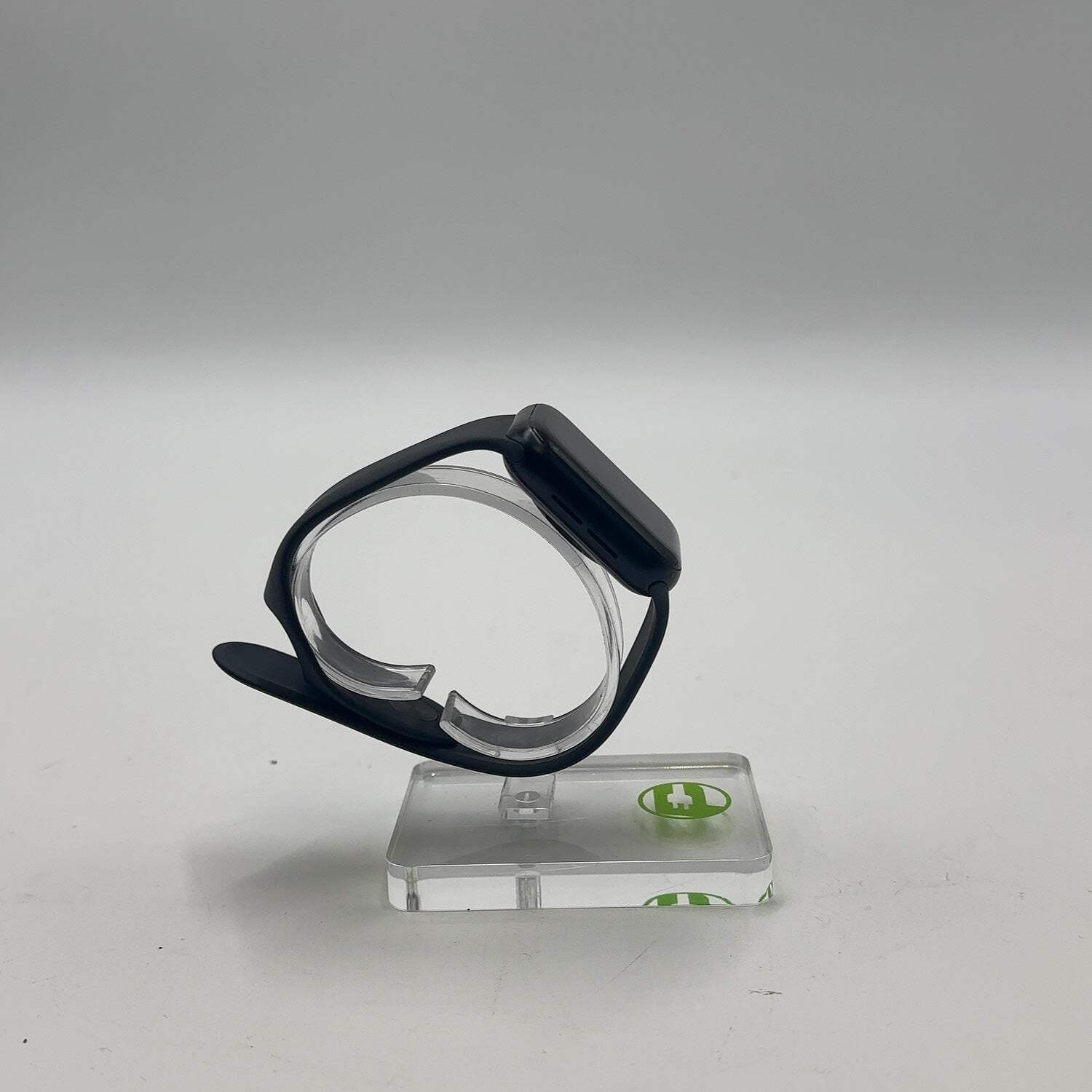 GPS Only Apple Watch SE 3 40MM Midnight Aluminum Black Sport Band MEP94LW/A