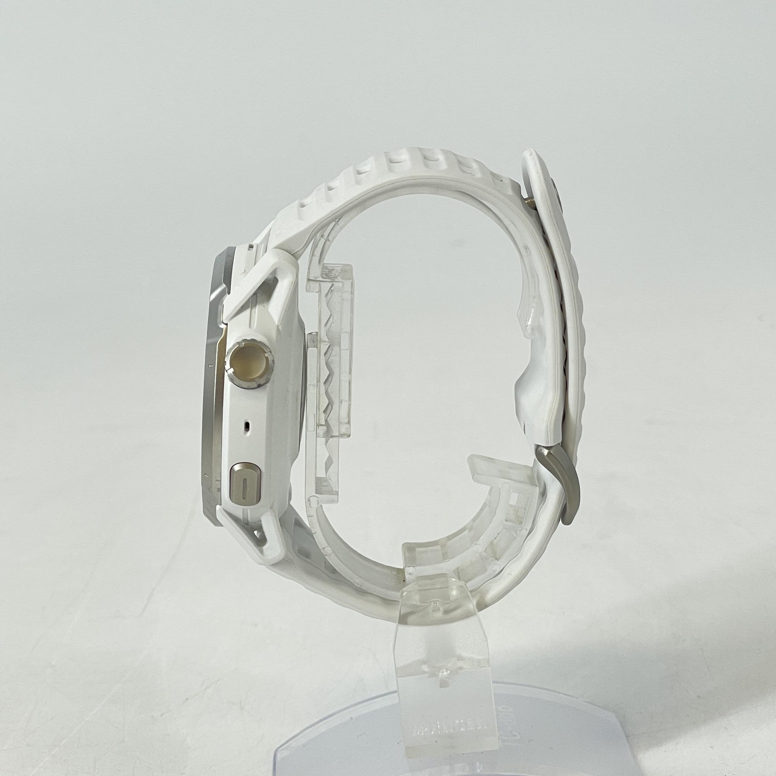 COROS APEX 4 46mm (GPS) w/ White Silicone Band – Excellent Condition