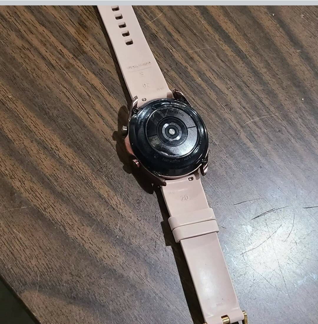 Serious inquiry only! I’m selling my Galaxy S watch 3 41mm. It is in good cond