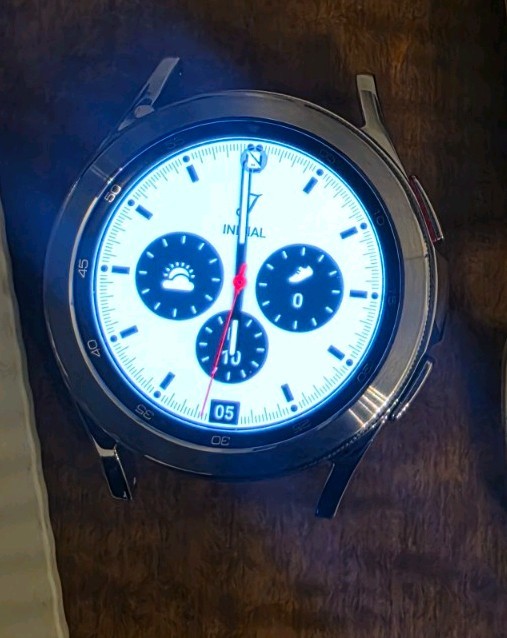 Samsung Galaxy Watch 4 Classic Black 42mm Smartwatch SM-R880 Fitness Tracker