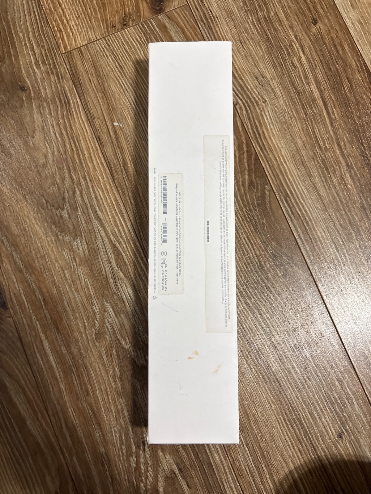Apple Watch Series 3 42mm Silver Aluminum White Sport Band