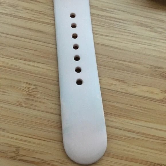 Apple Smart Watch Series 4 40MM Pink Sand Rose Gold + 6 Extra Straps