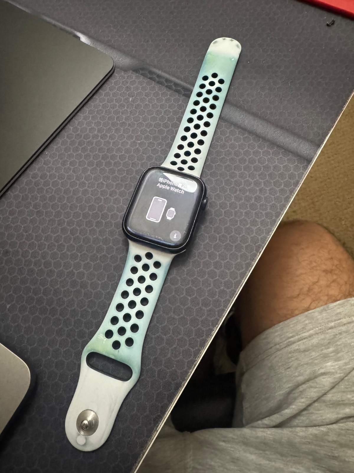 Apple Watch Nike Series 7 45mm Midnight Aluminum Case with Nike Sport Band