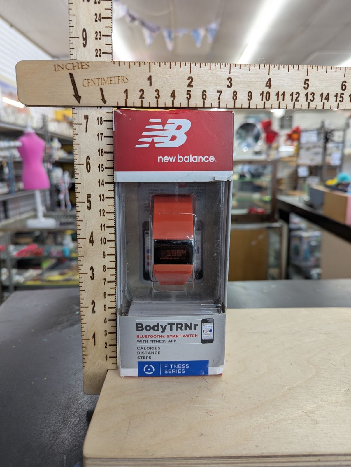 New Balance BodyTRNr Bluetooth Smart Watch Tracks Calories Steps & Distance Fitn