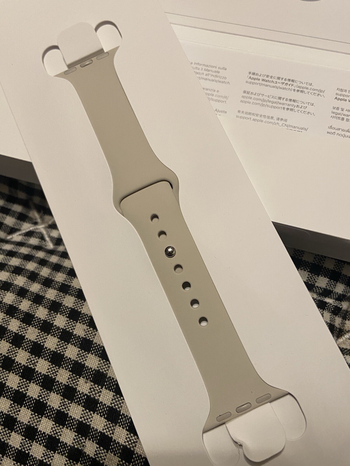 Apple Watch Series 9 GPS 41mm Aluminum Case with Starlight Sport Band – S/M