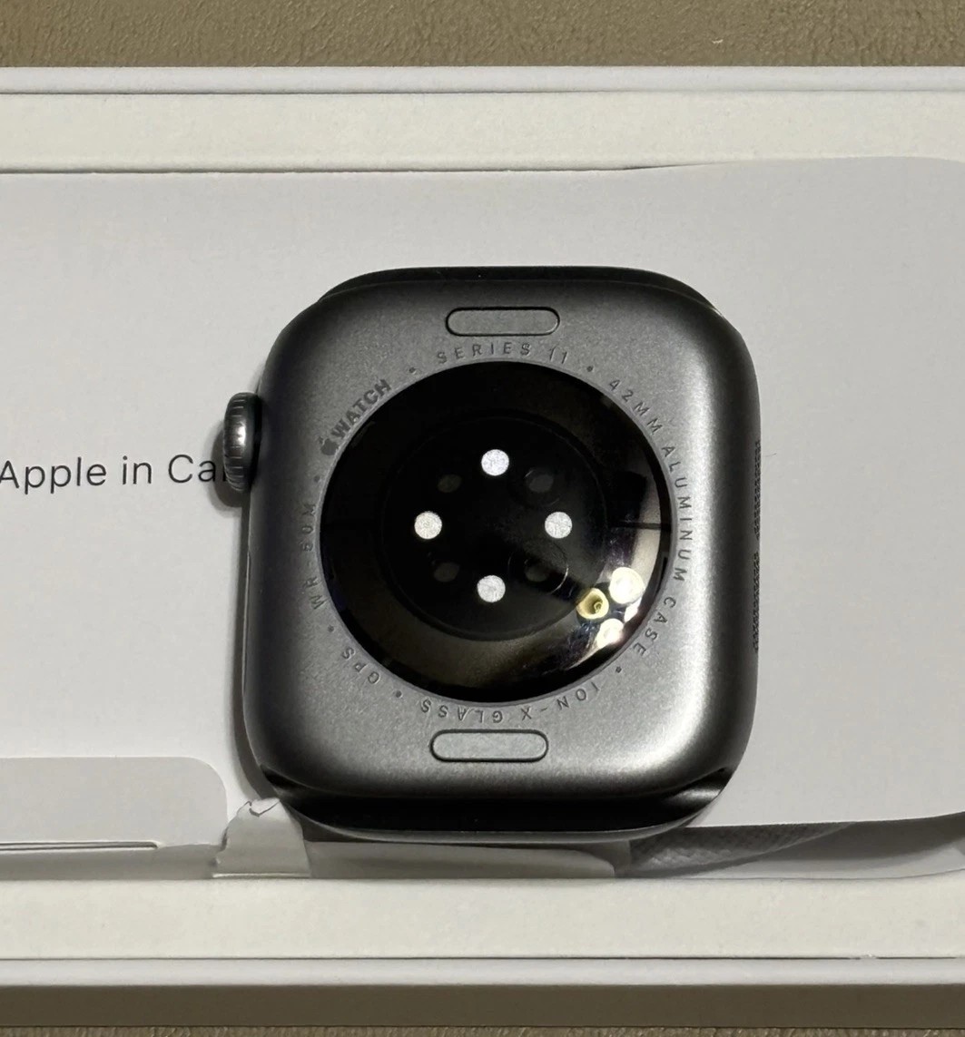 Apple Watch Series 11 42mm GPS Space Gray w/ S/M Black Sport Band MEQW4LW/A