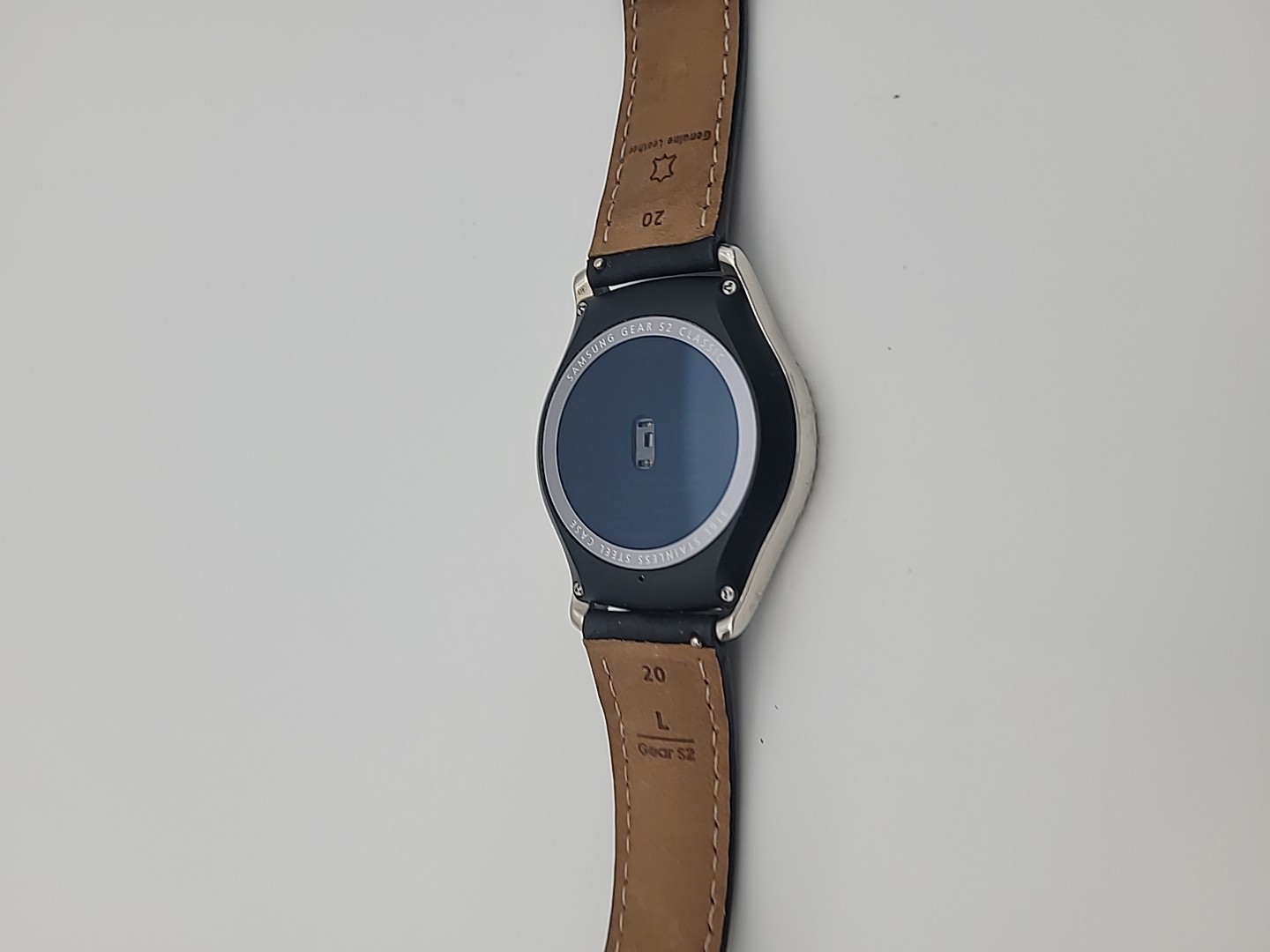 Samsung Gear S2 Classic Premium Platinum Smartwatch 40mm Stainless Steel Case