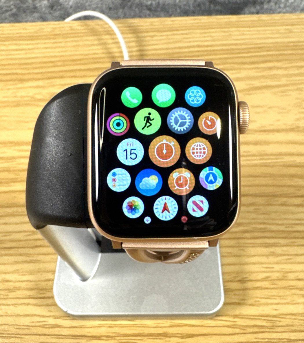 Apple Watch Series 5 40mm Rose Gold GPS + Cellular A2094 Unlocked Bundle