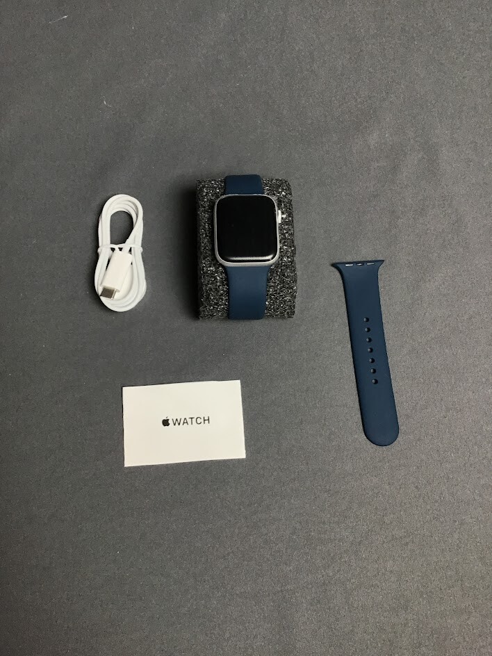 NEW – Apple Watch SE 1ST Gen (GPS) 40MM / 44MM – ALL COLORS – NEW IN SEALED BOX