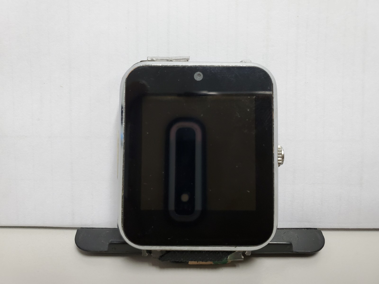 Lot of 8 Assorted Smart Watches & Fitness Devices NO CHARG NO BAND-FITBIT ITOUCH