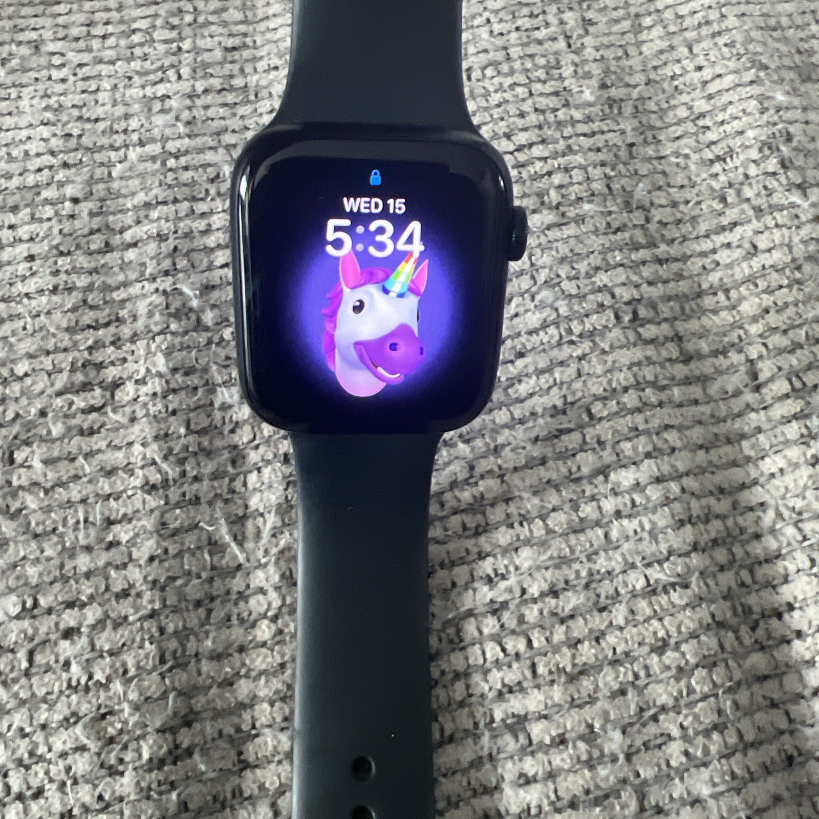 Apple Watch SE 44mm Midnight Aluminum Case with Sport Band, M/L (GPS +Cellular
