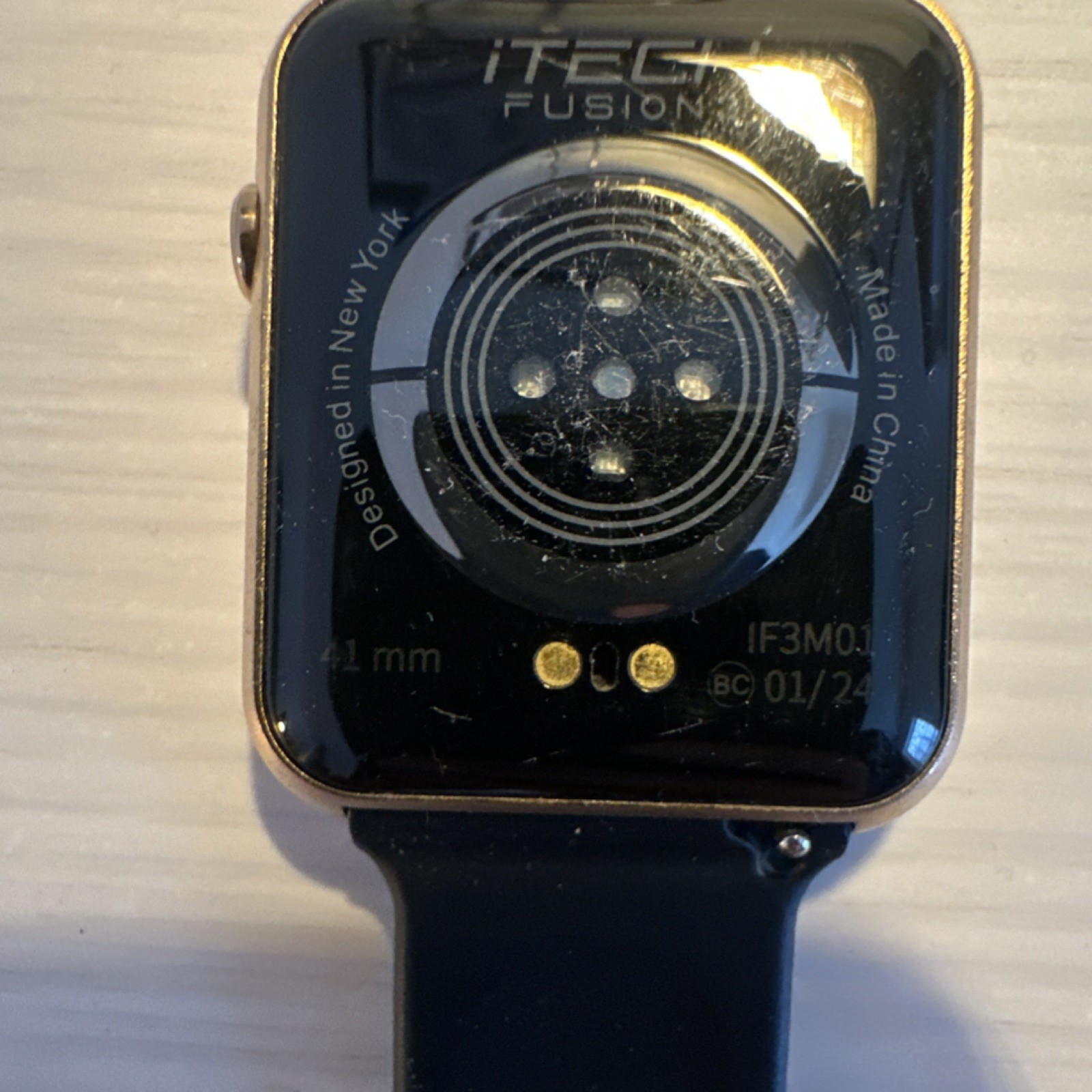 iTECH Fusion Smart Watch 41mm Gold Metal Case Black Silicone Band
