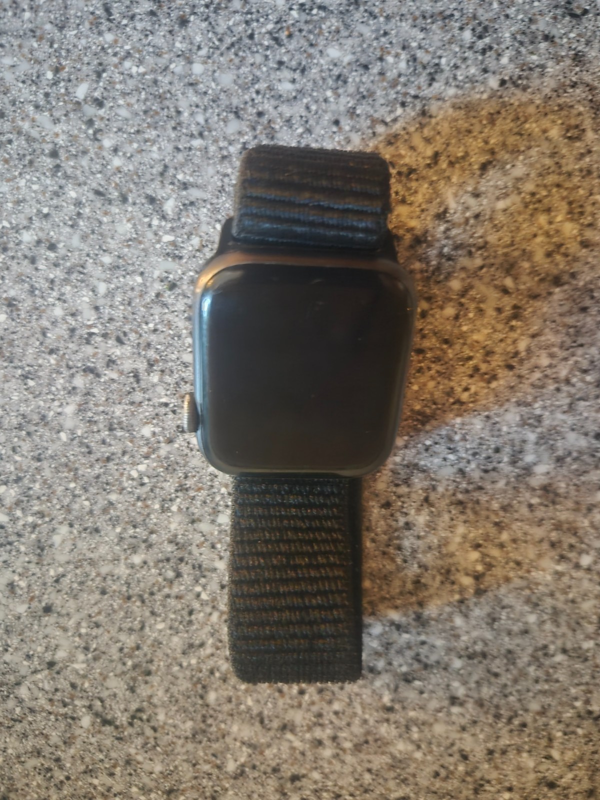 apple watch series 4 fabric band aluminum and ceramic case