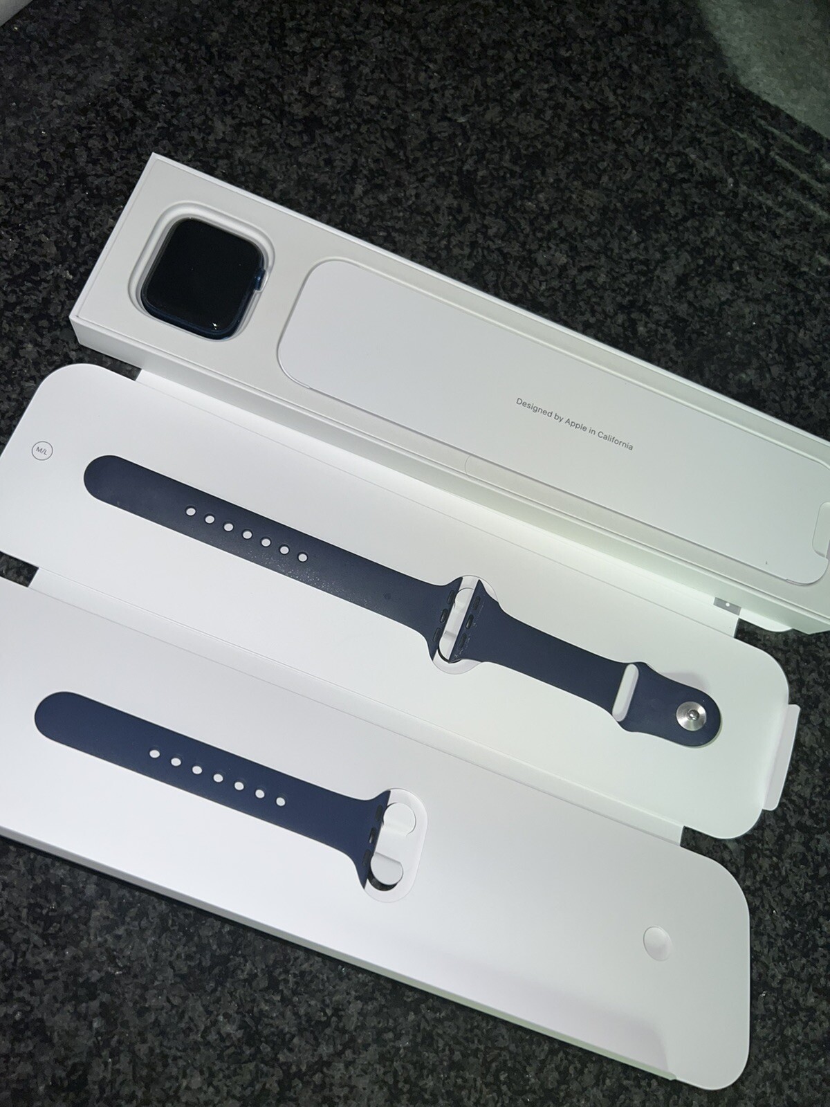 Apple Watch Series 6 GPS 40mm Blue Aluminium Case Deep Navy Sport Band