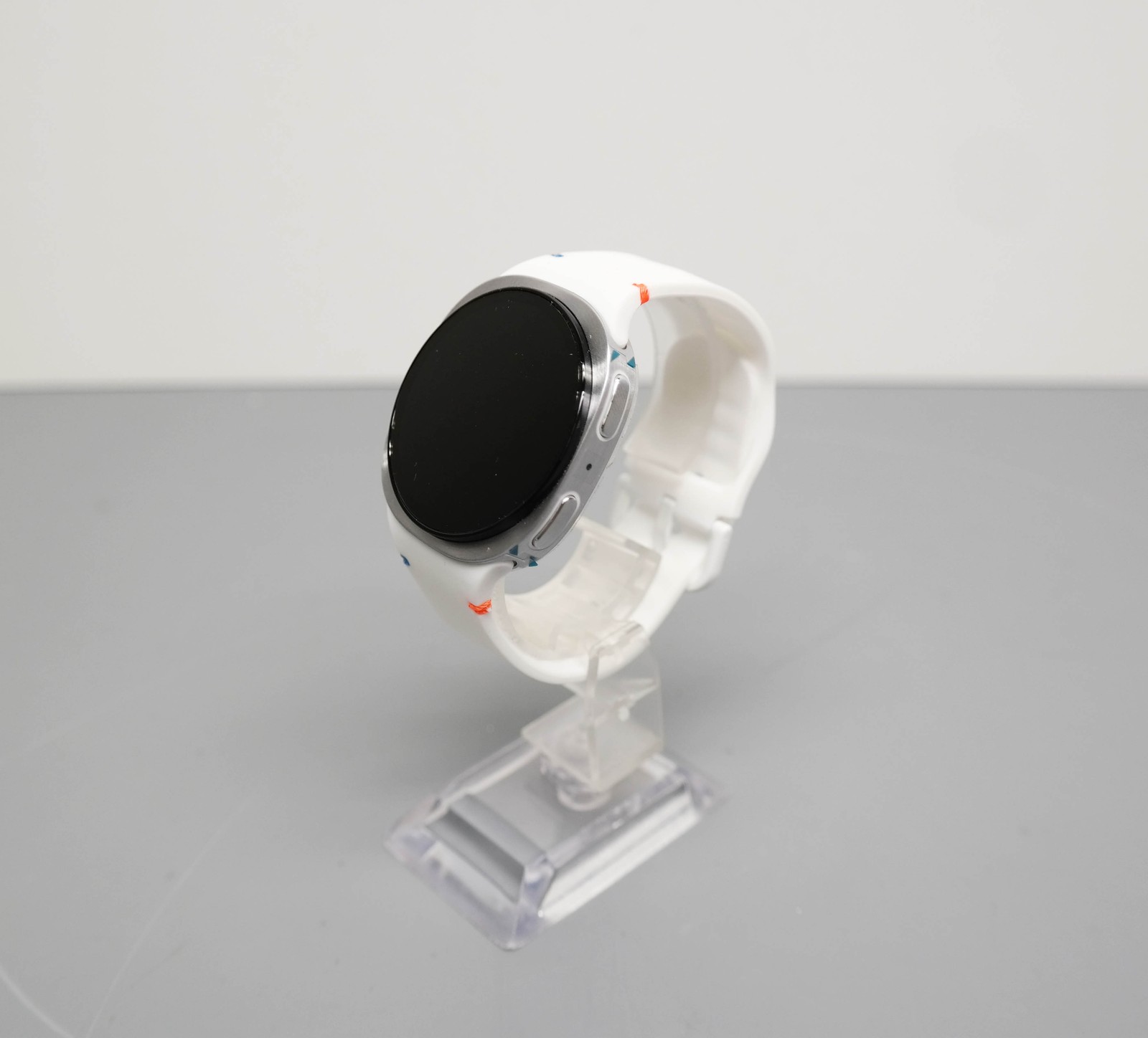 Samsung Galaxy Watch8 SM-L320 40mm Aluminum Smartwatch – Silver