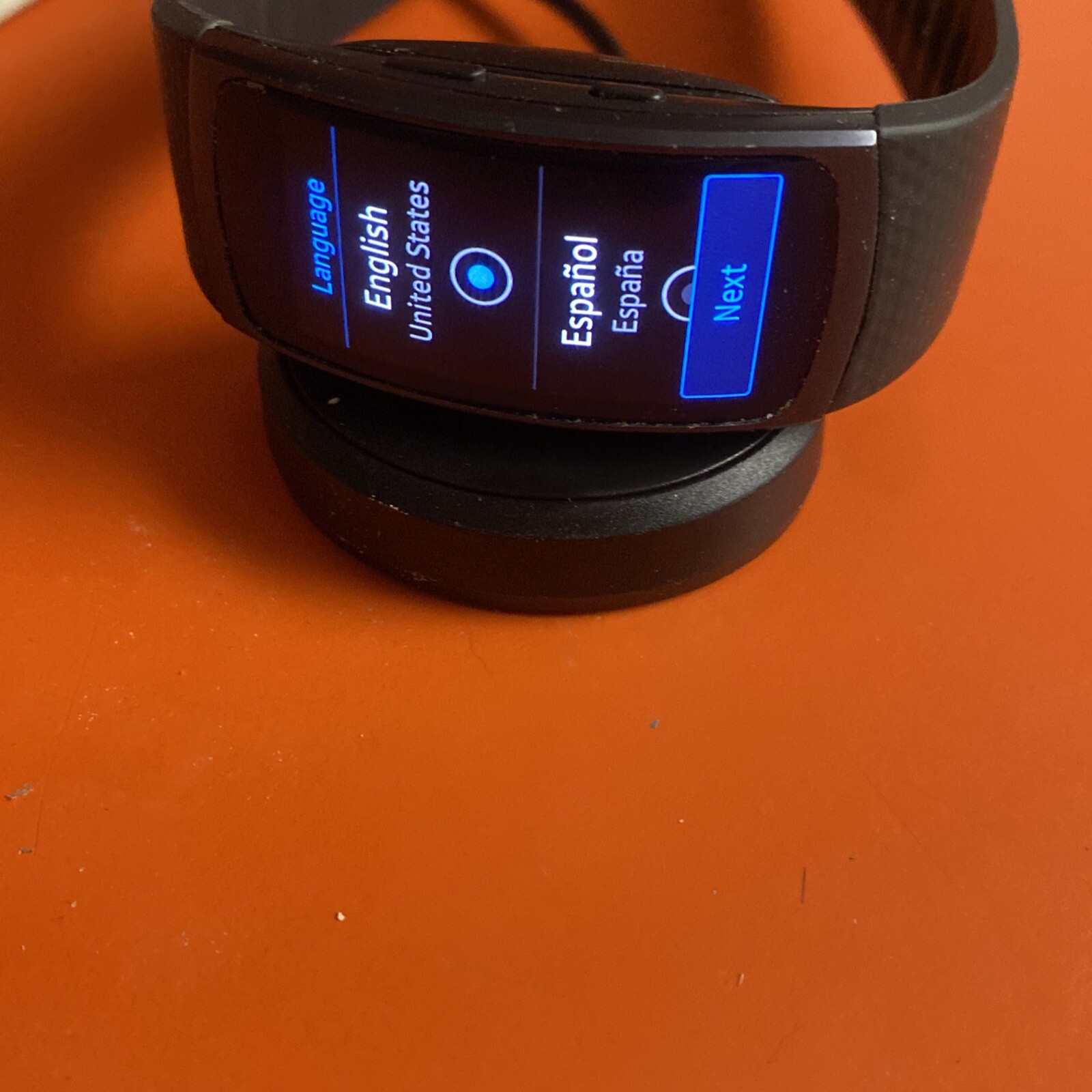 Samsung Galaxy Active 2 Smartwatch GOLD 40mm Shwroom Model +Band & cord *No Box
