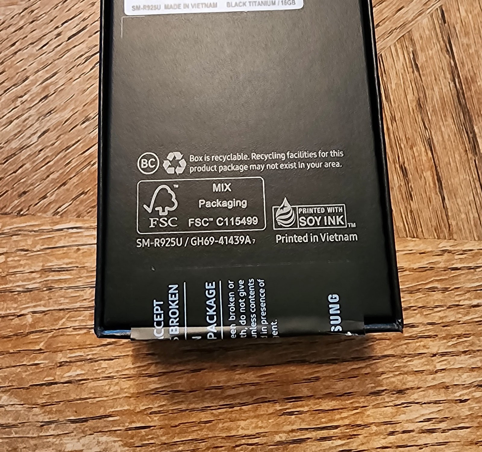 Samsung Galaxy Watch5 Pro 45mm SM-R925U Verizon LTE 16GB Black. With accessories