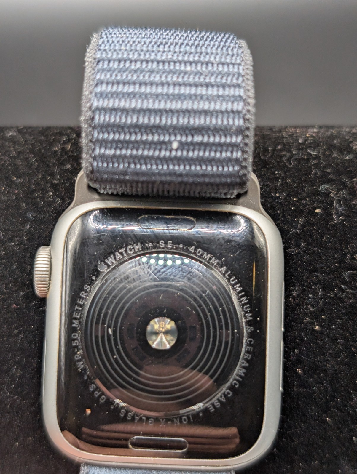 Apple Watch SE 40mm Silver Working Extra Bands