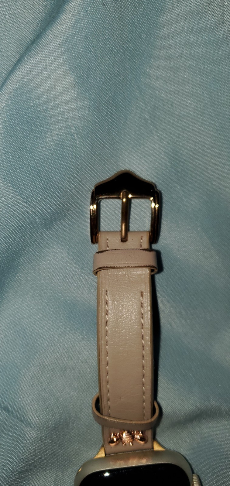 Apple Watch SE 2nd Gen 40mm Silver Unlocked Pink Band MNT33LL/A