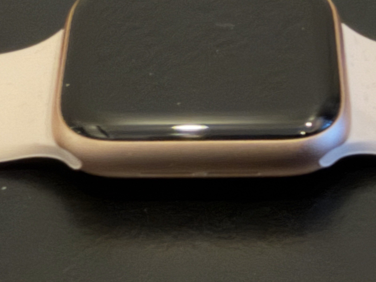 Apple Watch SE 40mm Gold Aluminum Case with Pink Sand Sport Band – Regular (GPS