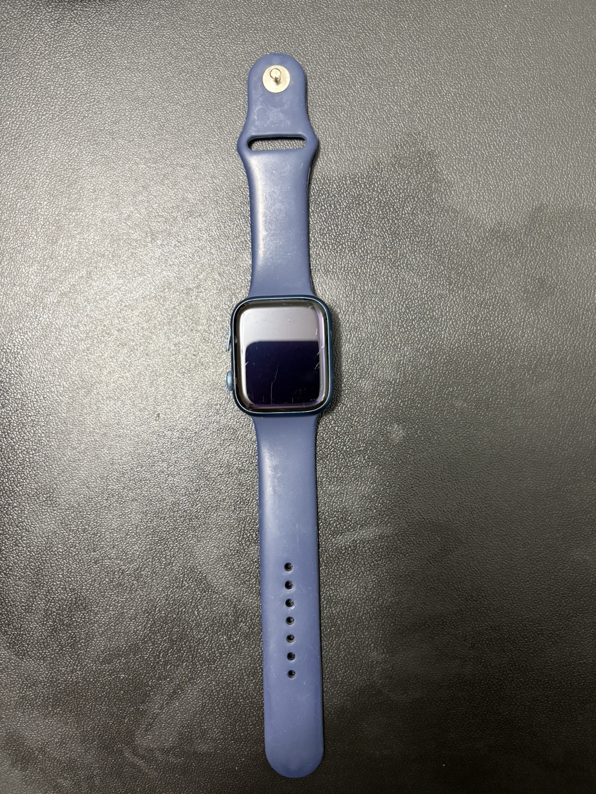 Apple Watch Series 7 – 45mm Aluminum Midnight GPS A2474 – Good Condition