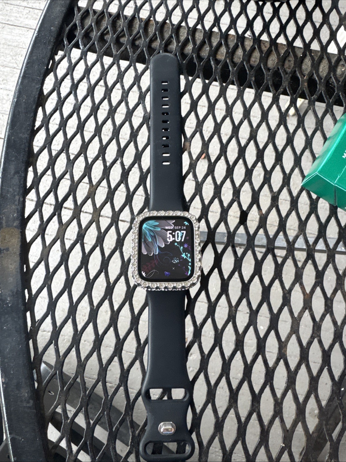 Apple Watch SE 2 Series, 2022 2nd Gen, 44mm WiFi+Cellular, A2727 Starlight