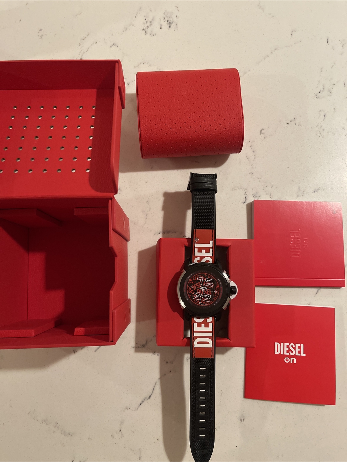 Mens Smartwatch DIESEL GRIFFED DZT2041 Silicone Canvar Black Red GEN 6