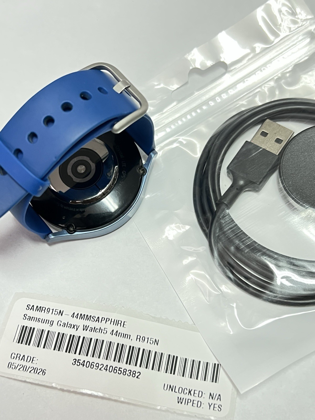 Samsung Galaxy Watch5 44mm Bluetooth GPS Aluminum Watch R915