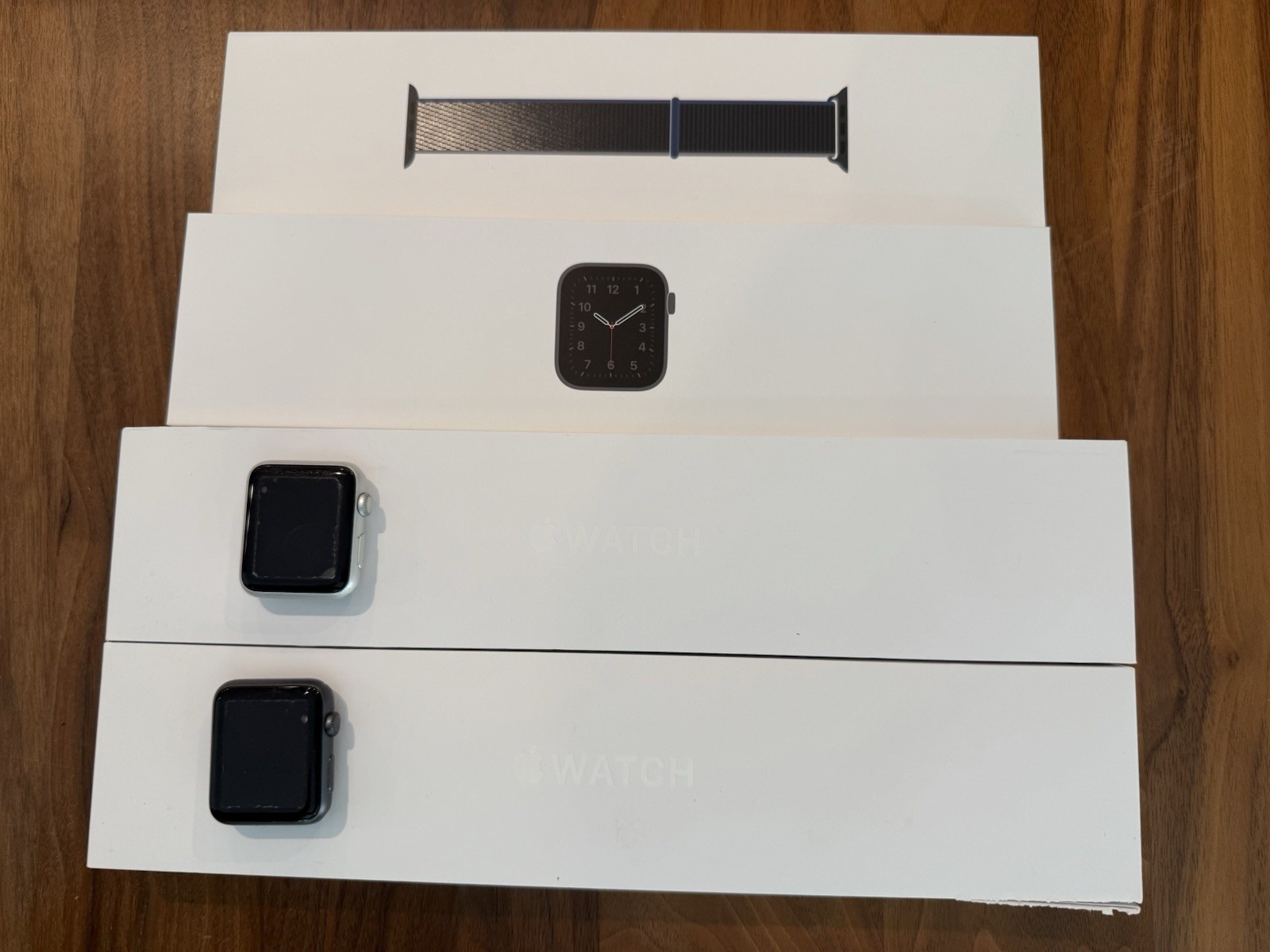 Two (2) Apple Watch Series 1 With OG Boxes + Extra SE Box *NOT WORKING