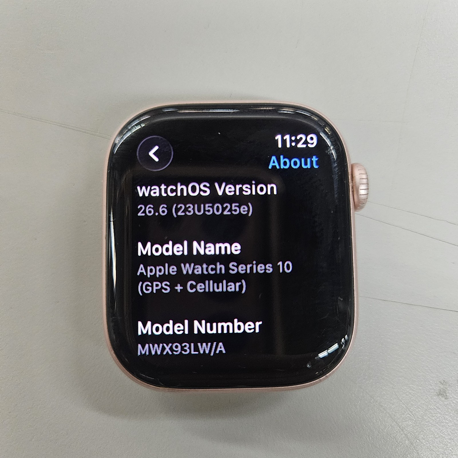 Apple Watch Series 10 42mm Rose Gold with Black Sport Band Battery H. 97%