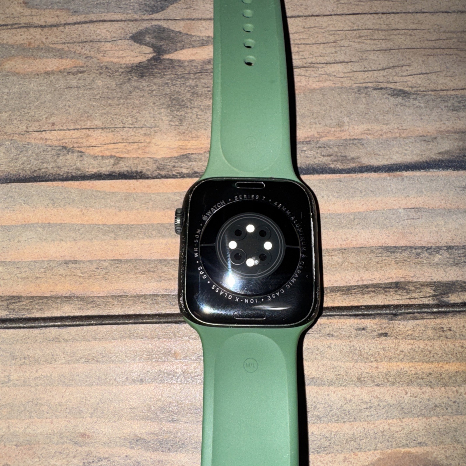 Apple Watch Series 7 45mm Green Aluminum Case Clover Sport Band