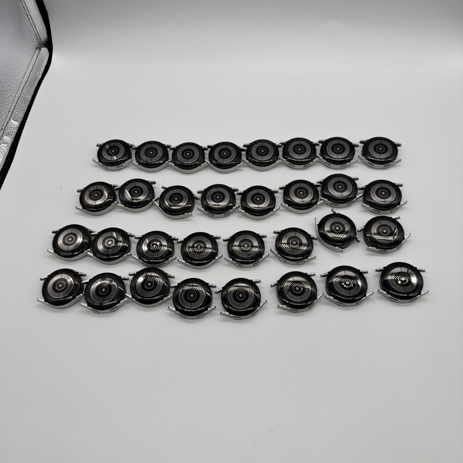 Samsung Galaxy Watch4 – 40mm – Silver – Wi-Fi – Grade C – Lot of 50